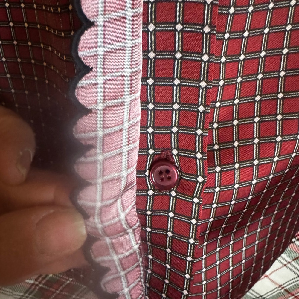 CeCe Burgundy Checkered Blouse NWT - Picture 5 of 11